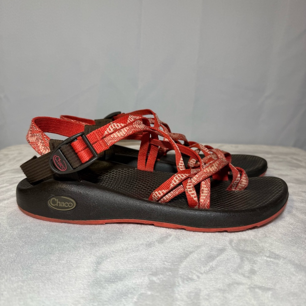 Chaco Red Strappy Sport Sandals Women's Size 10